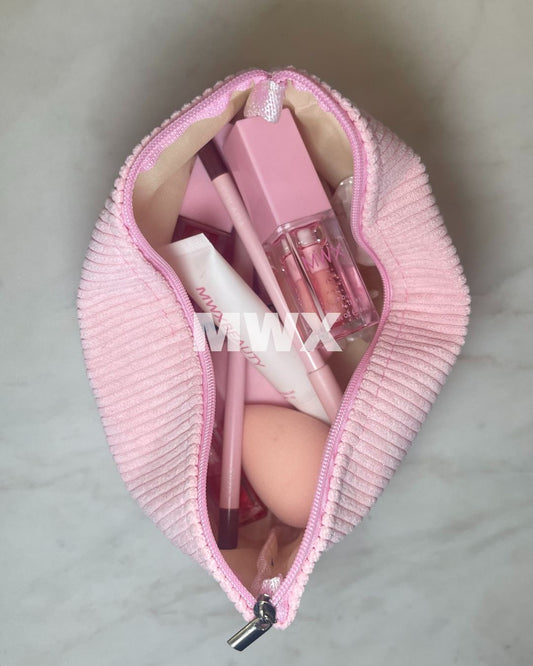 FREE MAKEUP BAG